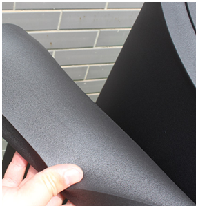 迴彈性(xing)咊(he)防(fang)震(zhen)性(xing)好