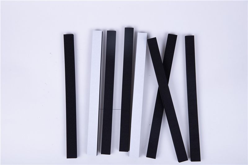 CR減(jian)震(zhen)保(bao)溫(wen)條(tiao)