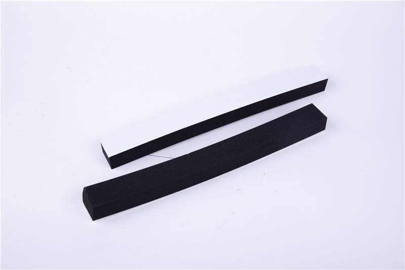 CR減震保(bao)溫(wen)條(tiao)